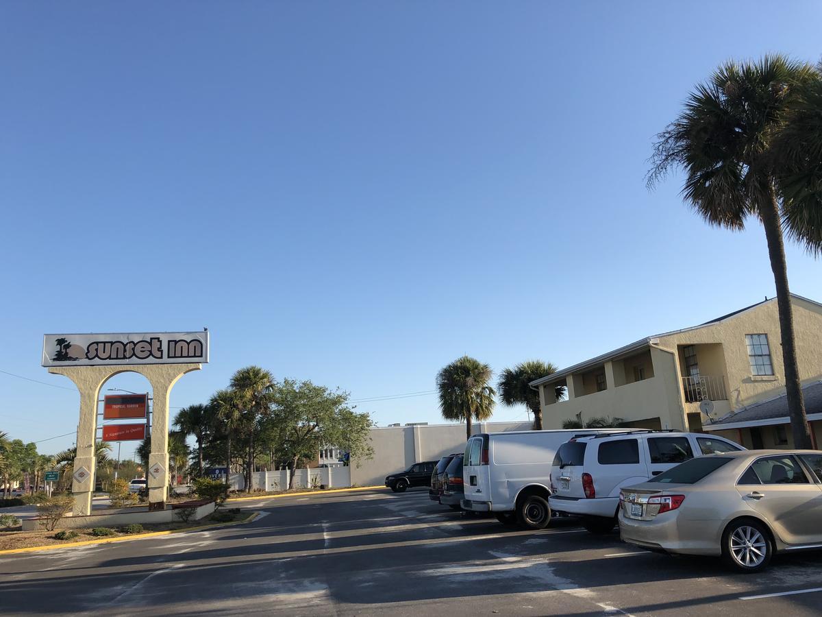 Sunset Inn- Fort Pierce, FL Exterior foto